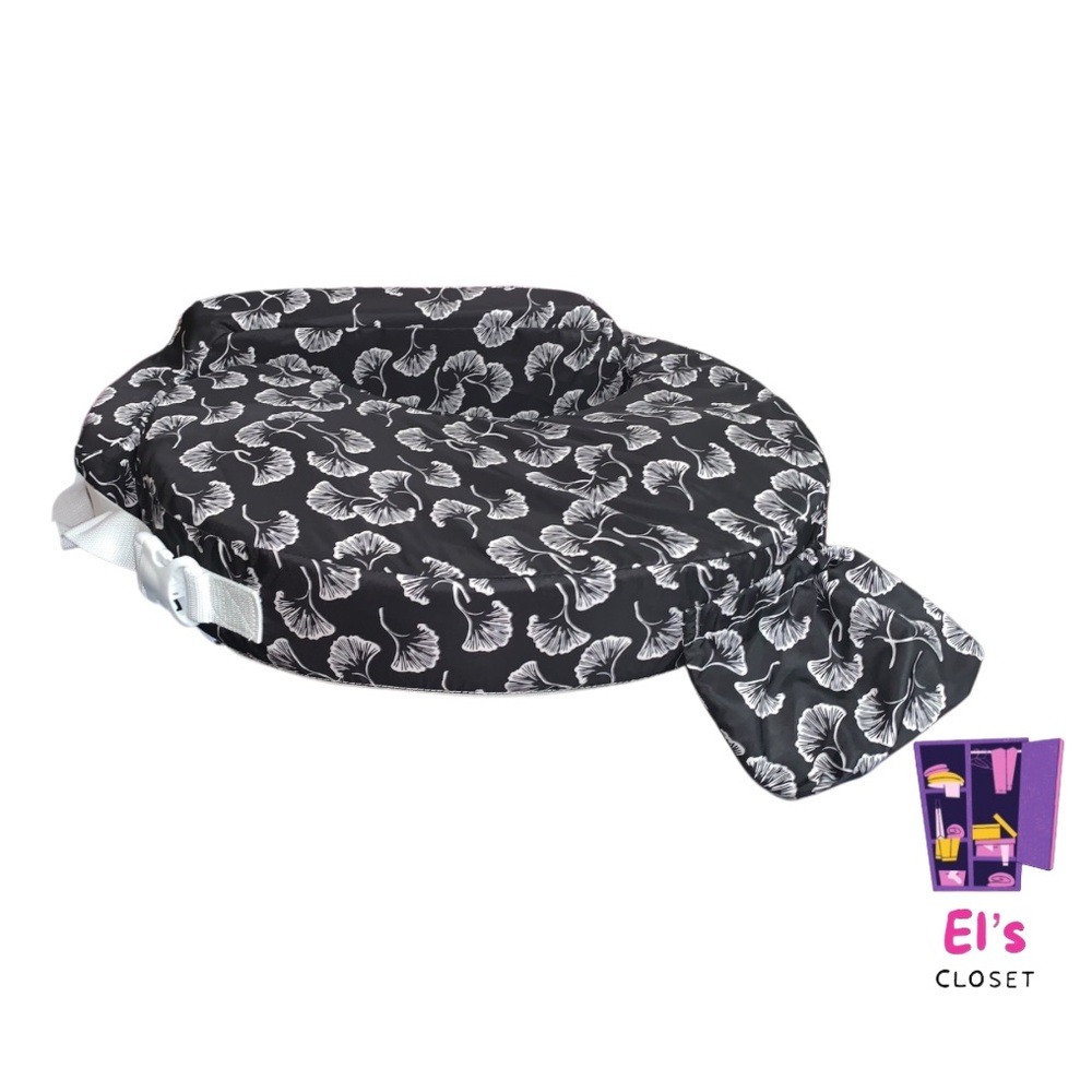 My Brest Friend - breast feeding pillow + 1 extra pillow cover